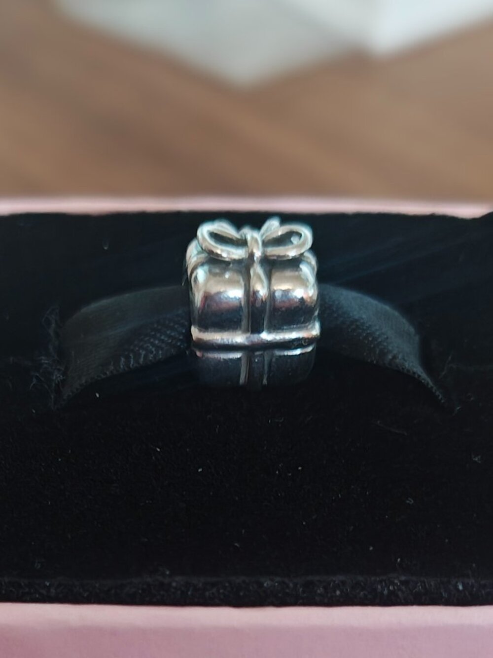 Authentic Pandora Retired Sterling Silver Gift or Present Charm - 790300 - Picture 5 of 10